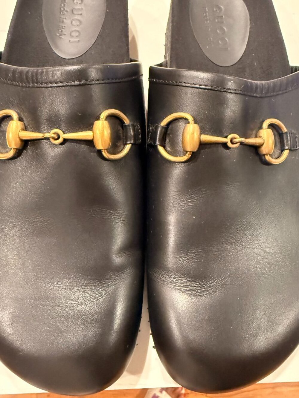 Authentic Black Leather Gucci Slides - Picture 3 of 7